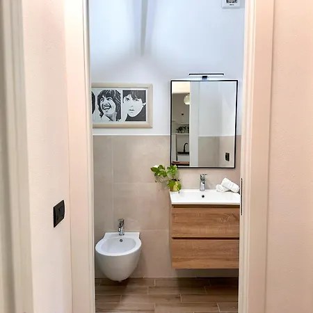 アパート Carloforte Al Centro Di カリアリ